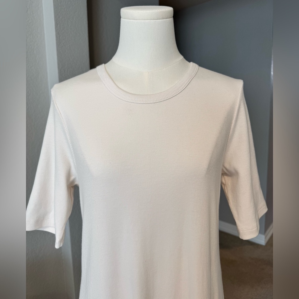 AYR The Moderne Dress Seashell Cream Color Ribbed T-Shirt Dress w/ Side Slit - Picture 7 of 15